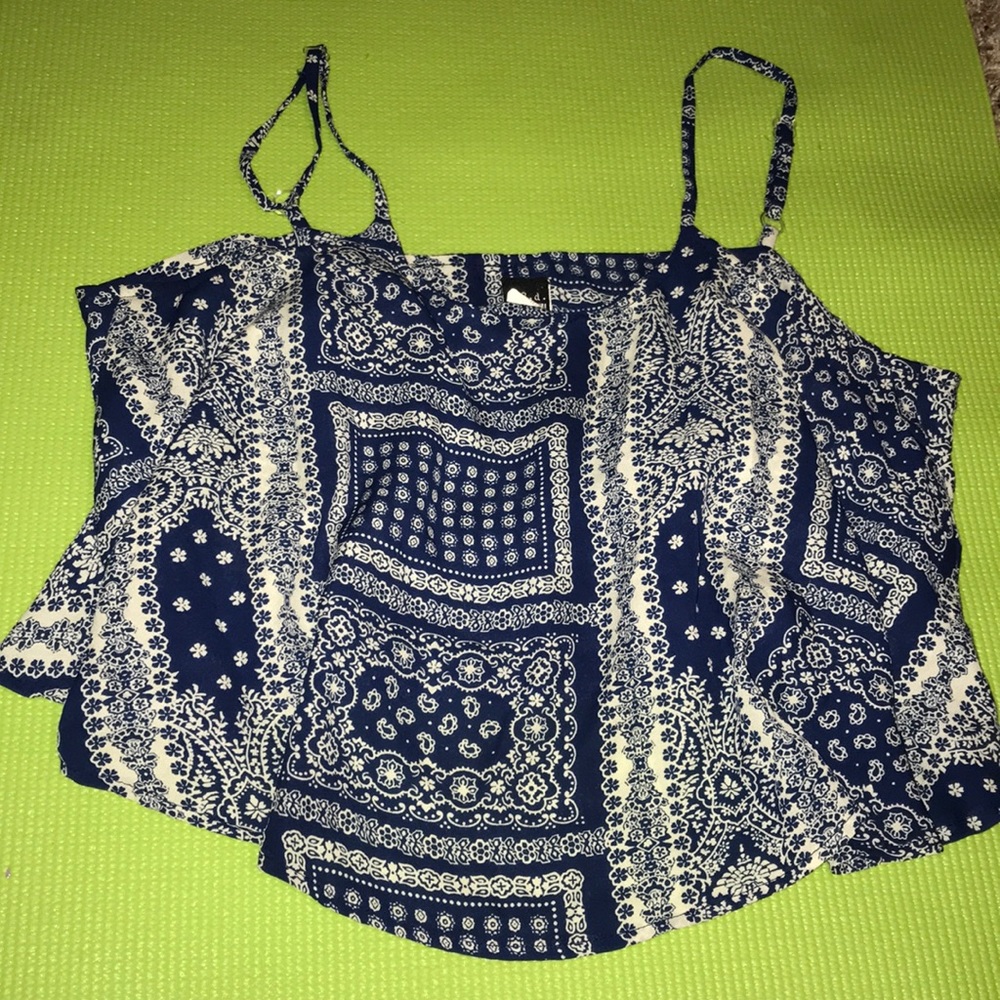 R.2.D Crop top